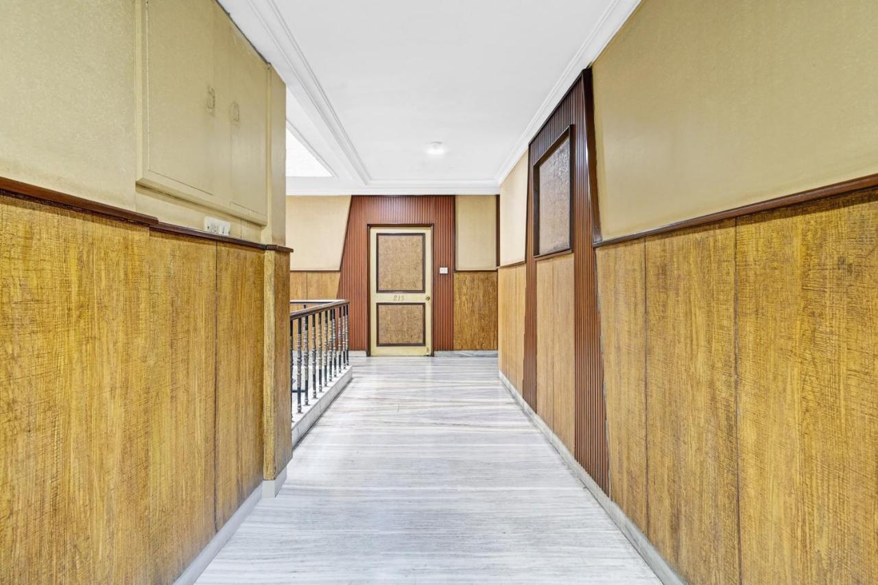 Super Townhouse Oak Hotel Belsons Taj Mahal سيكَندراباد المظهر الخارجي الصورة