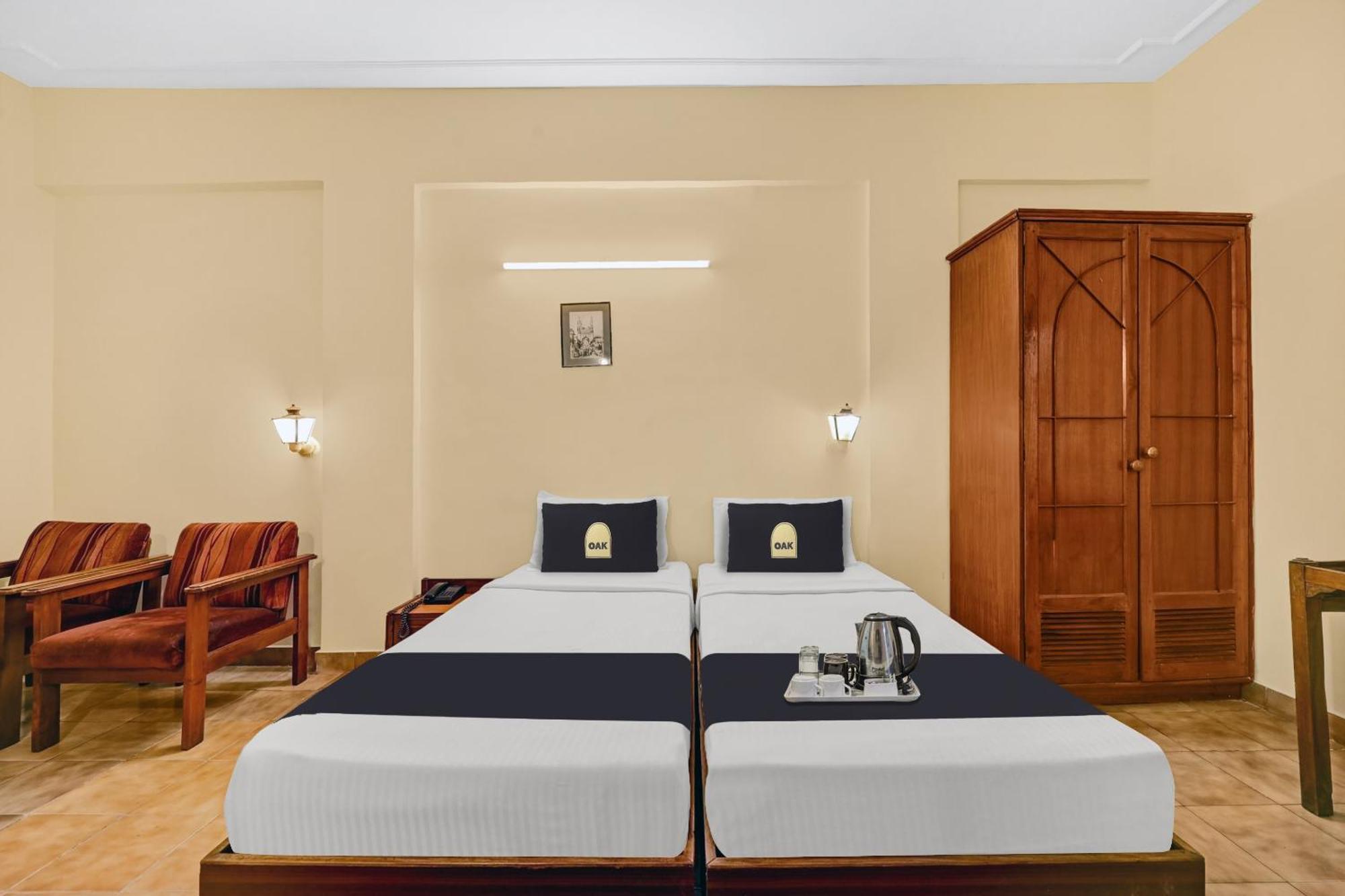 Super Townhouse Oak Hotel Belsons Taj Mahal سيكَندراباد المظهر الخارجي الصورة